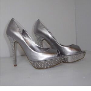 Silver Peep-Toe Platform Heels - Elegant Evening Pumps